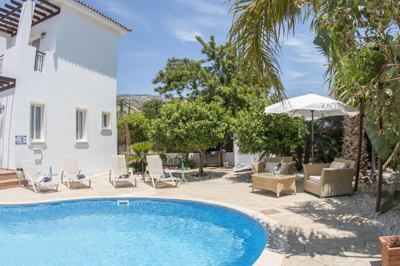 Villa Rocco By Ezoria Peyia Extérieur photo